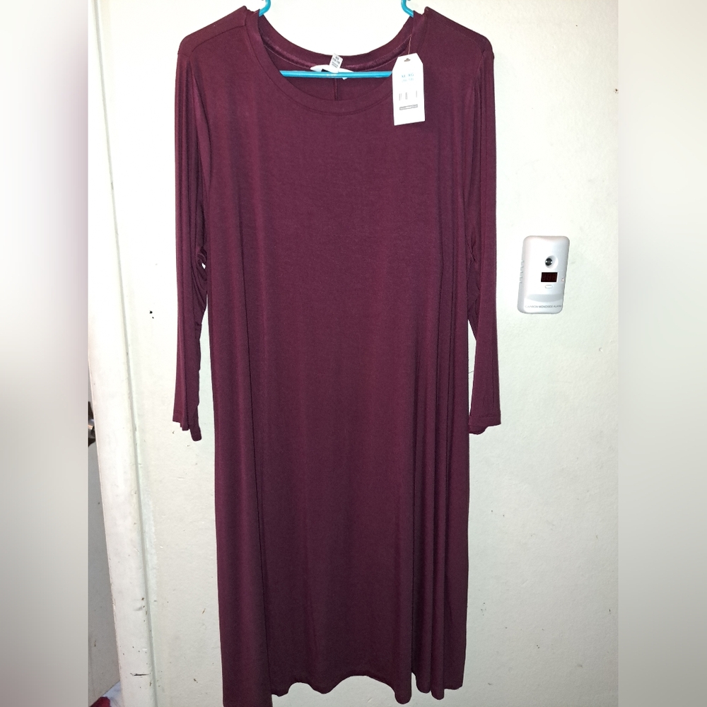 Elegant Burgundy XL Dress